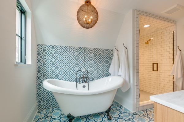 Cost of Clawfoot Tub Installation in Cave Creek